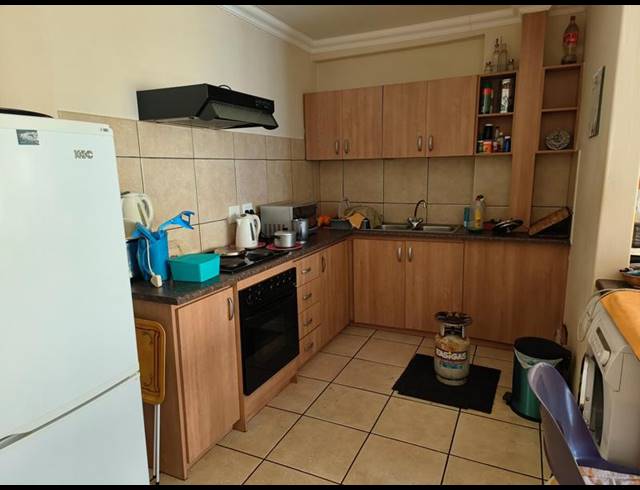 1 BEDROOM APARTMENT FOR SALE IN SILVERTON